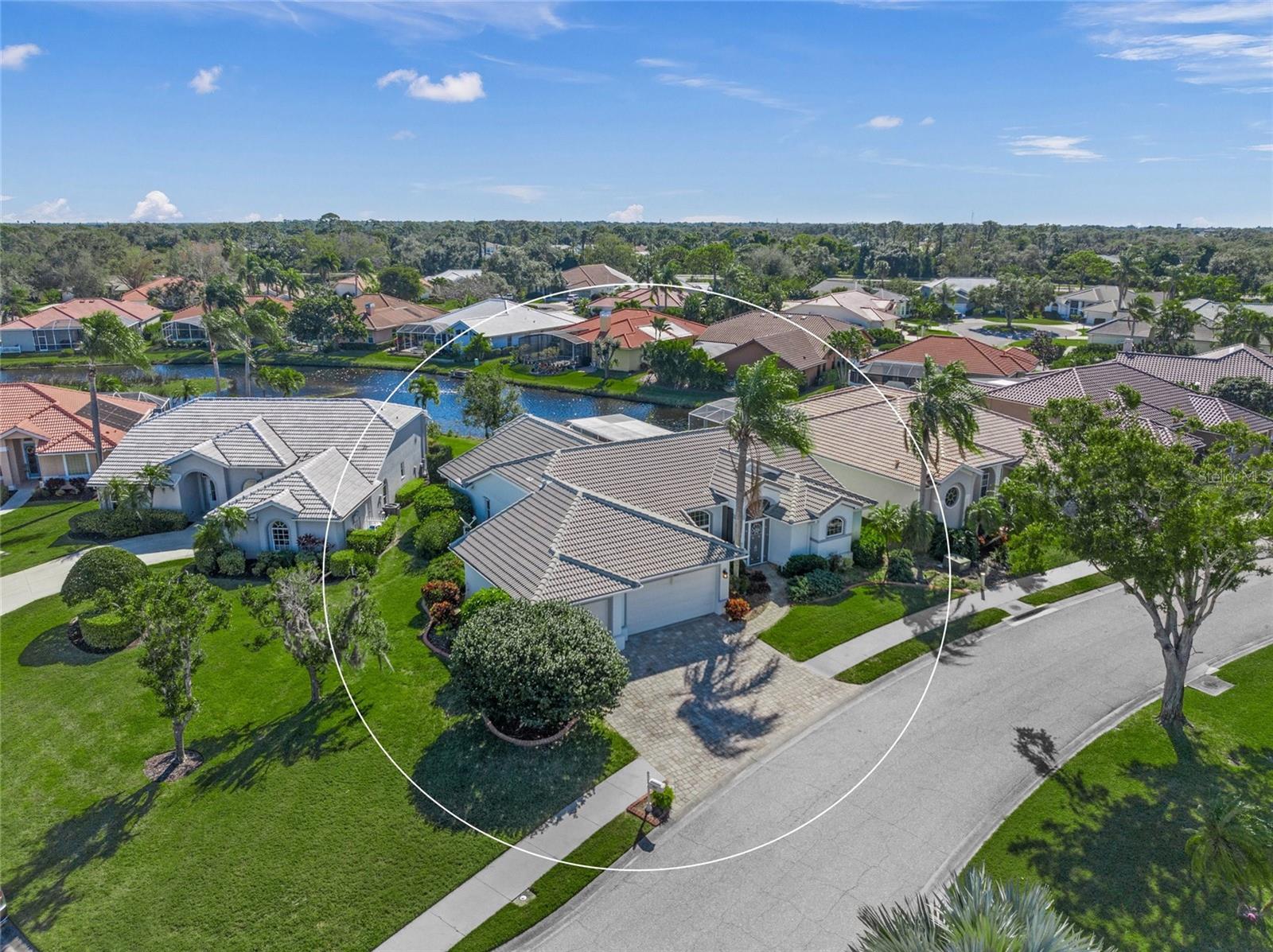 HUNTINGTON POINTE - Residential