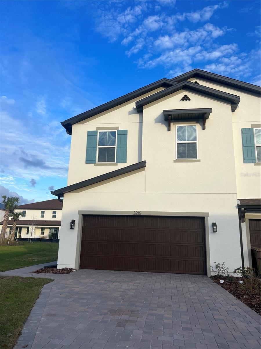 CREEKSIDE TOWNHOMES - Residential