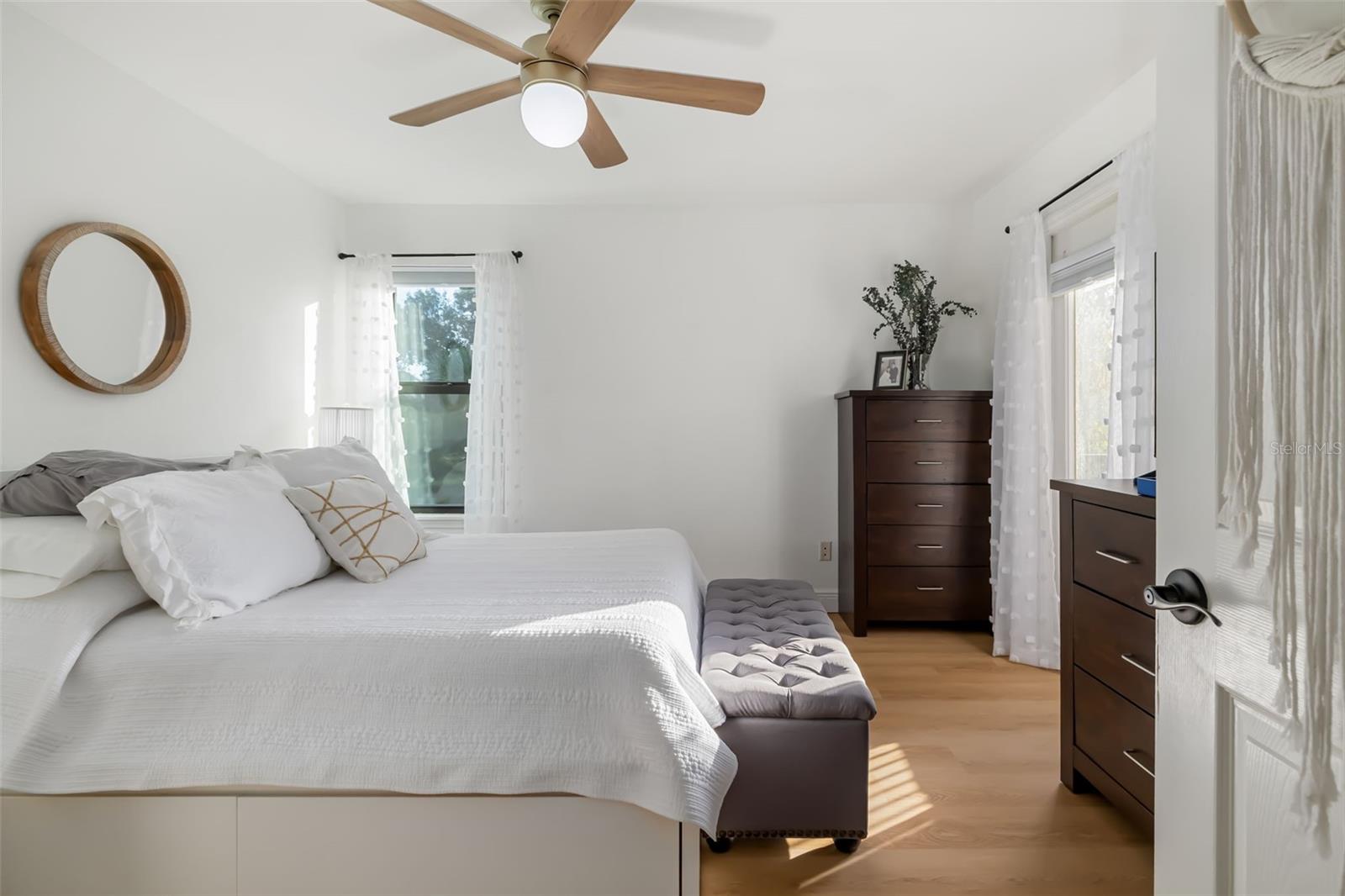 VINTAGE GRAND - Residential