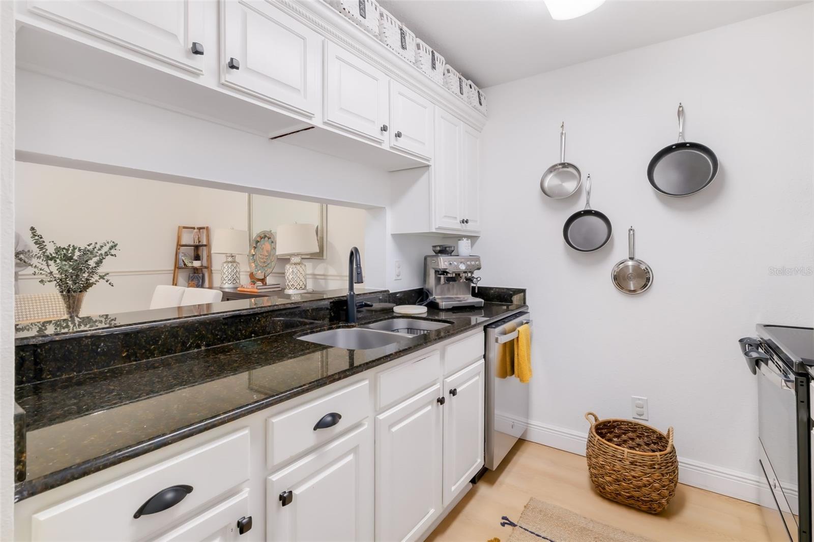 VINTAGE GRAND - Residential