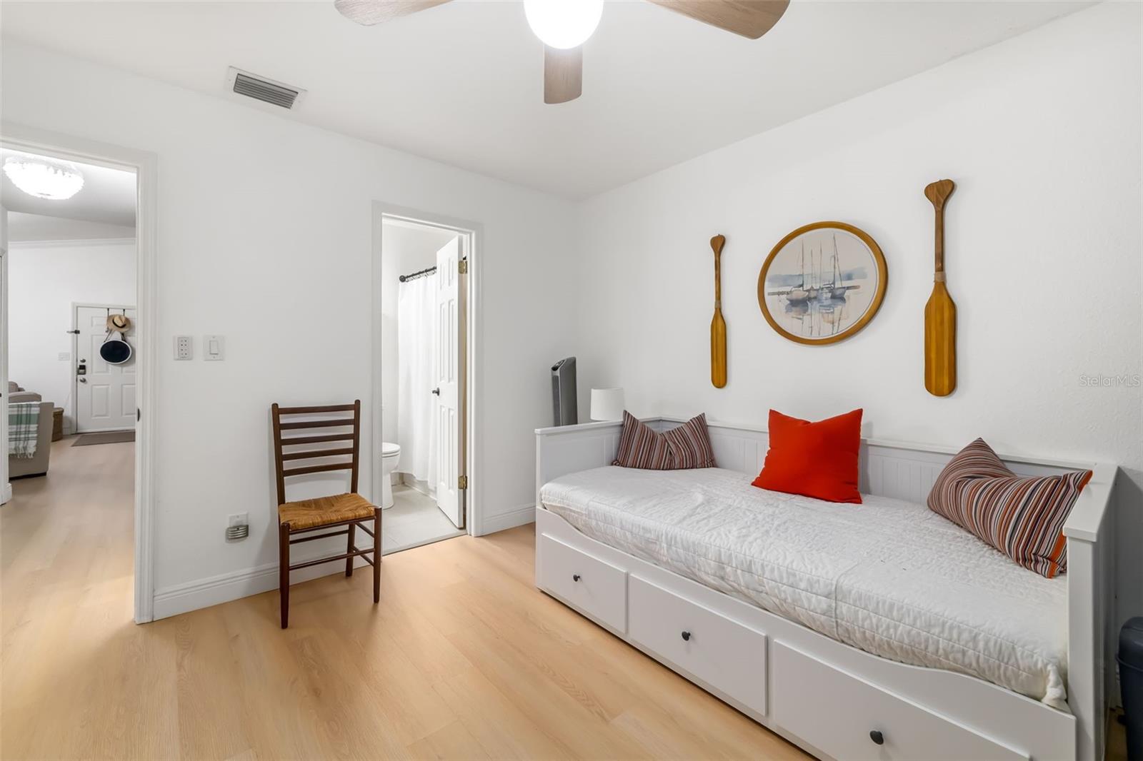 VINTAGE GRAND - Residential