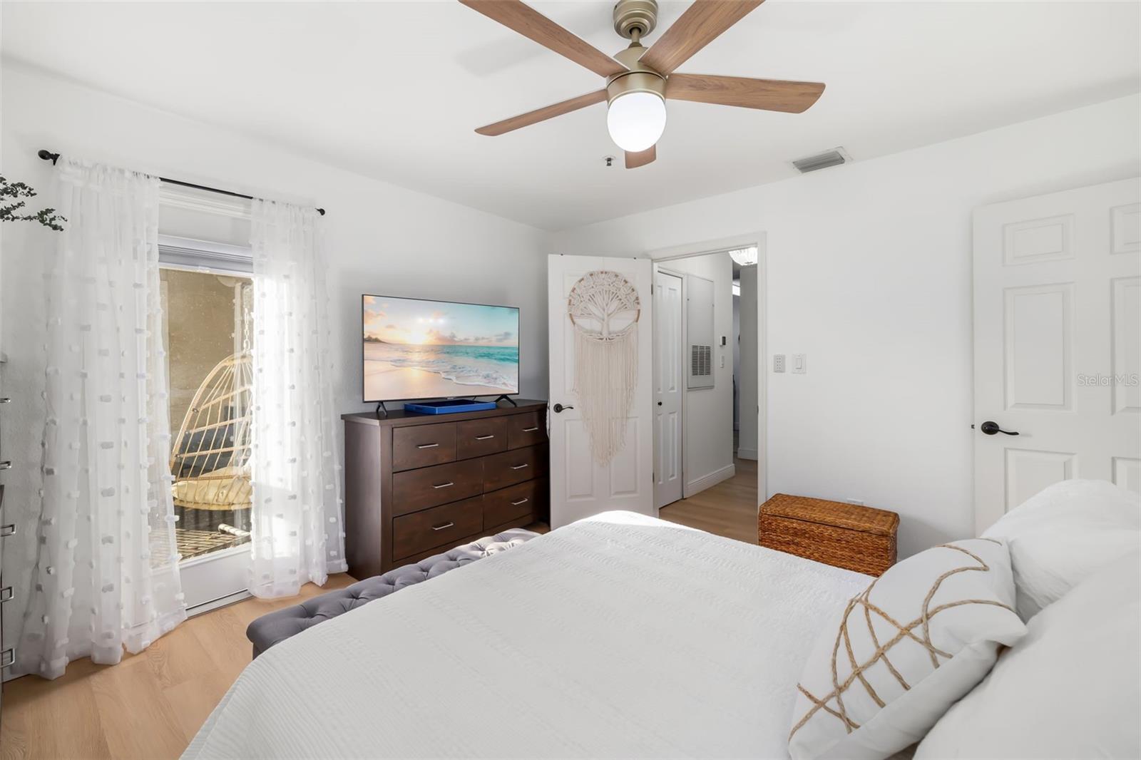 VINTAGE GRAND - Residential