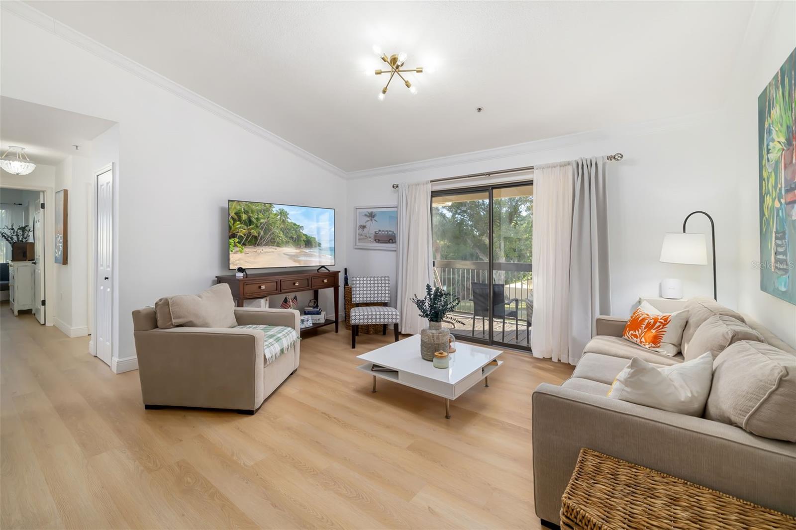 4053 CROCKERS LAKE BOULEVARD 22