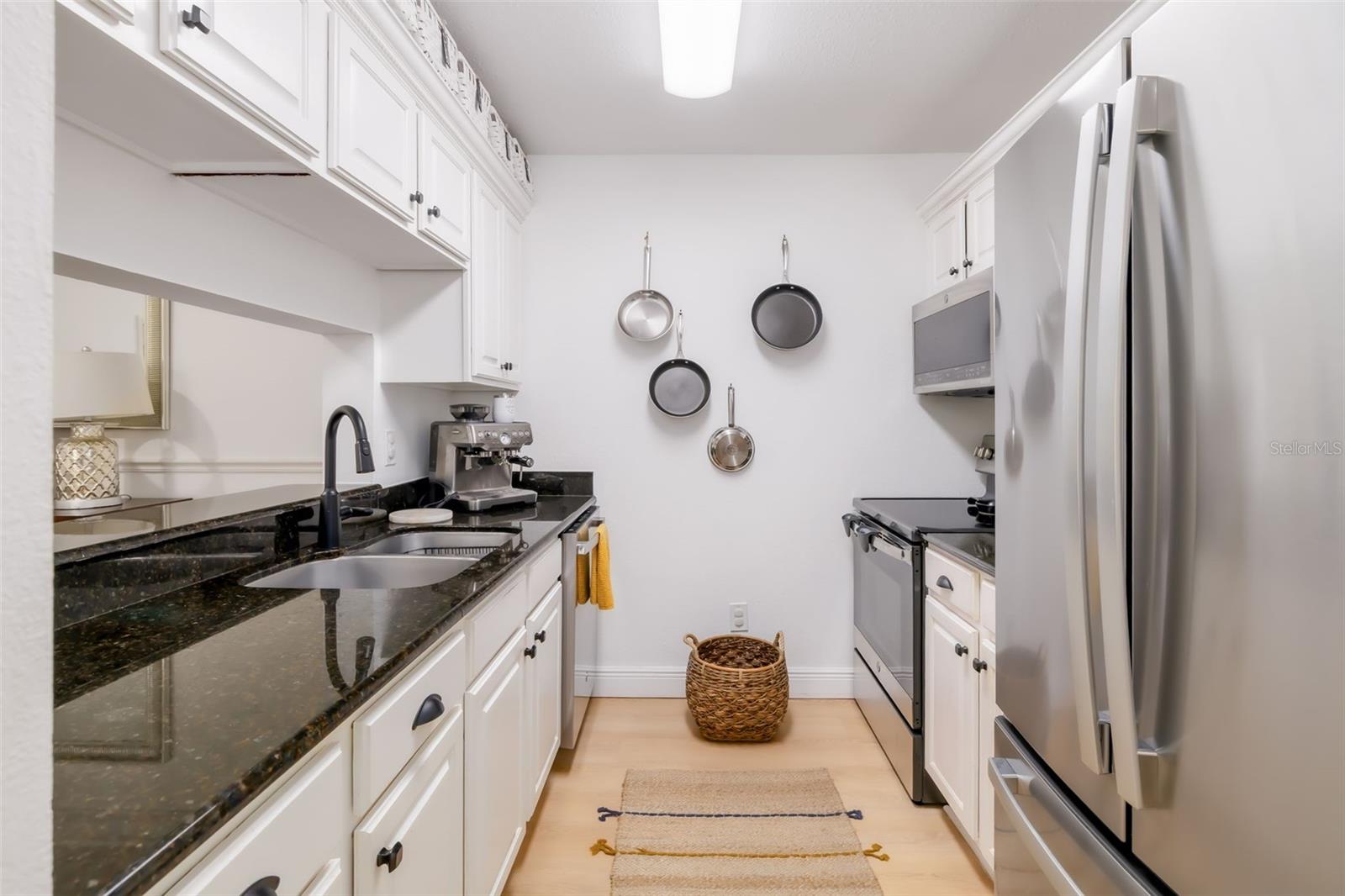 VINTAGE GRAND - Residential