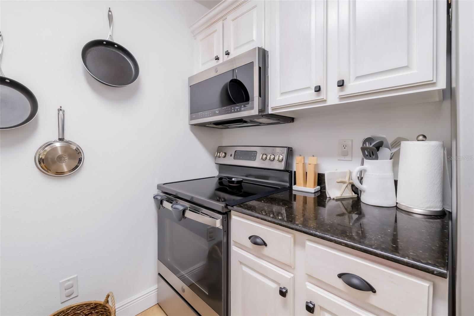 VINTAGE GRAND - Residential