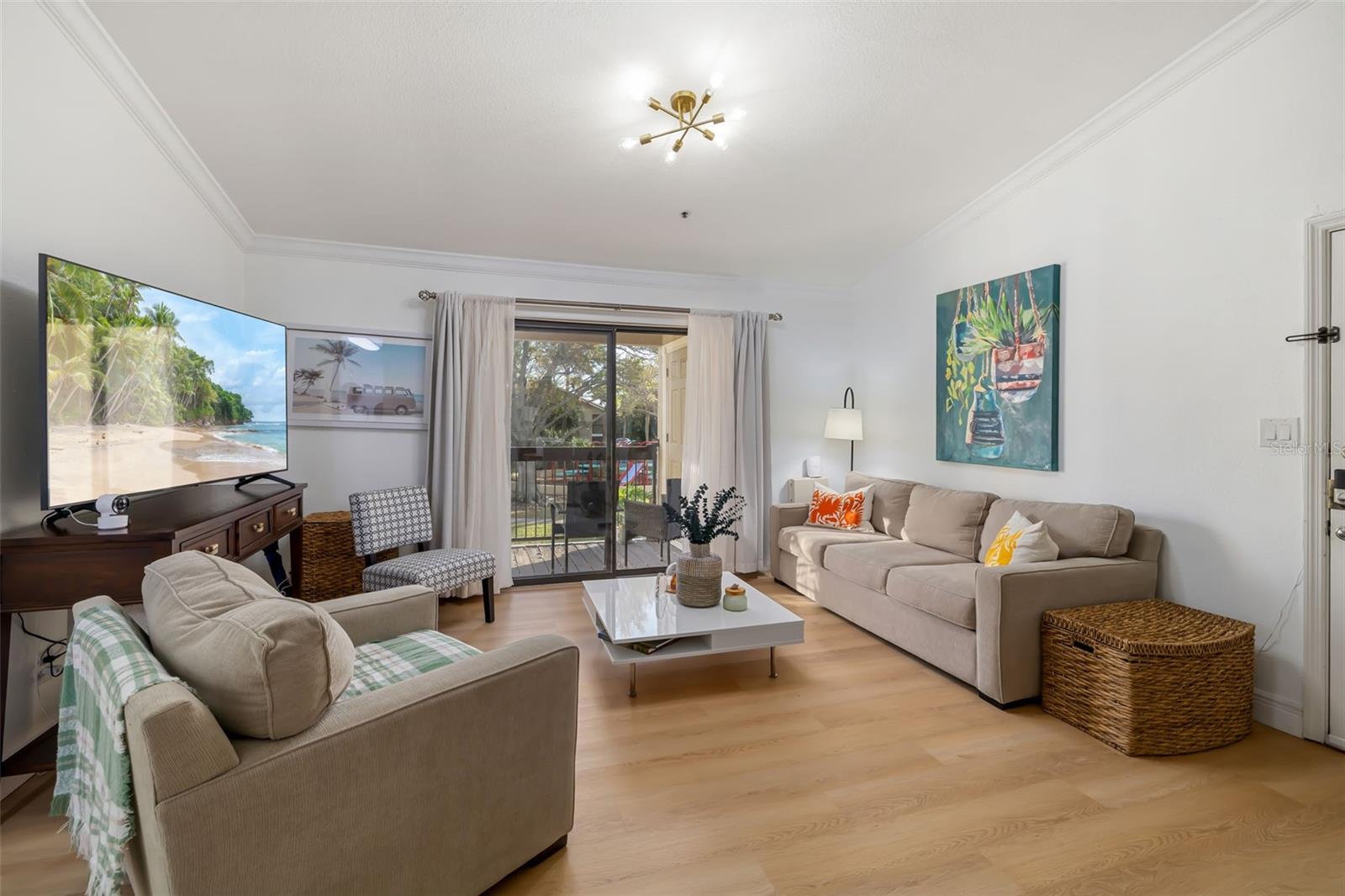 4053 CROCKERS LAKE BOULEVARD 22