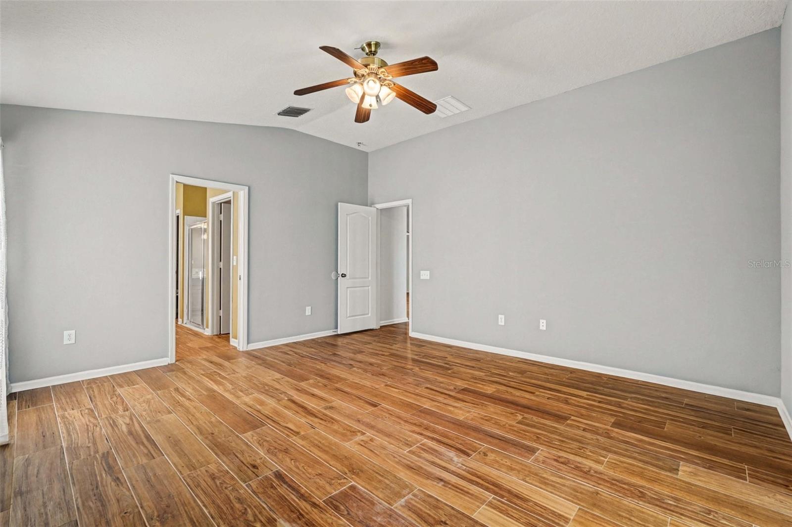 PINE GLEN - Residential