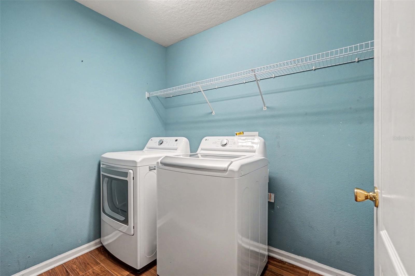 PINE GLEN - Residential