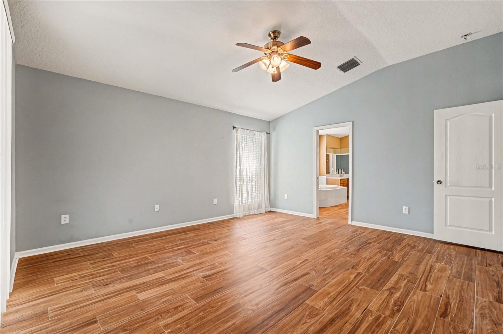 PINE GLEN - Residential