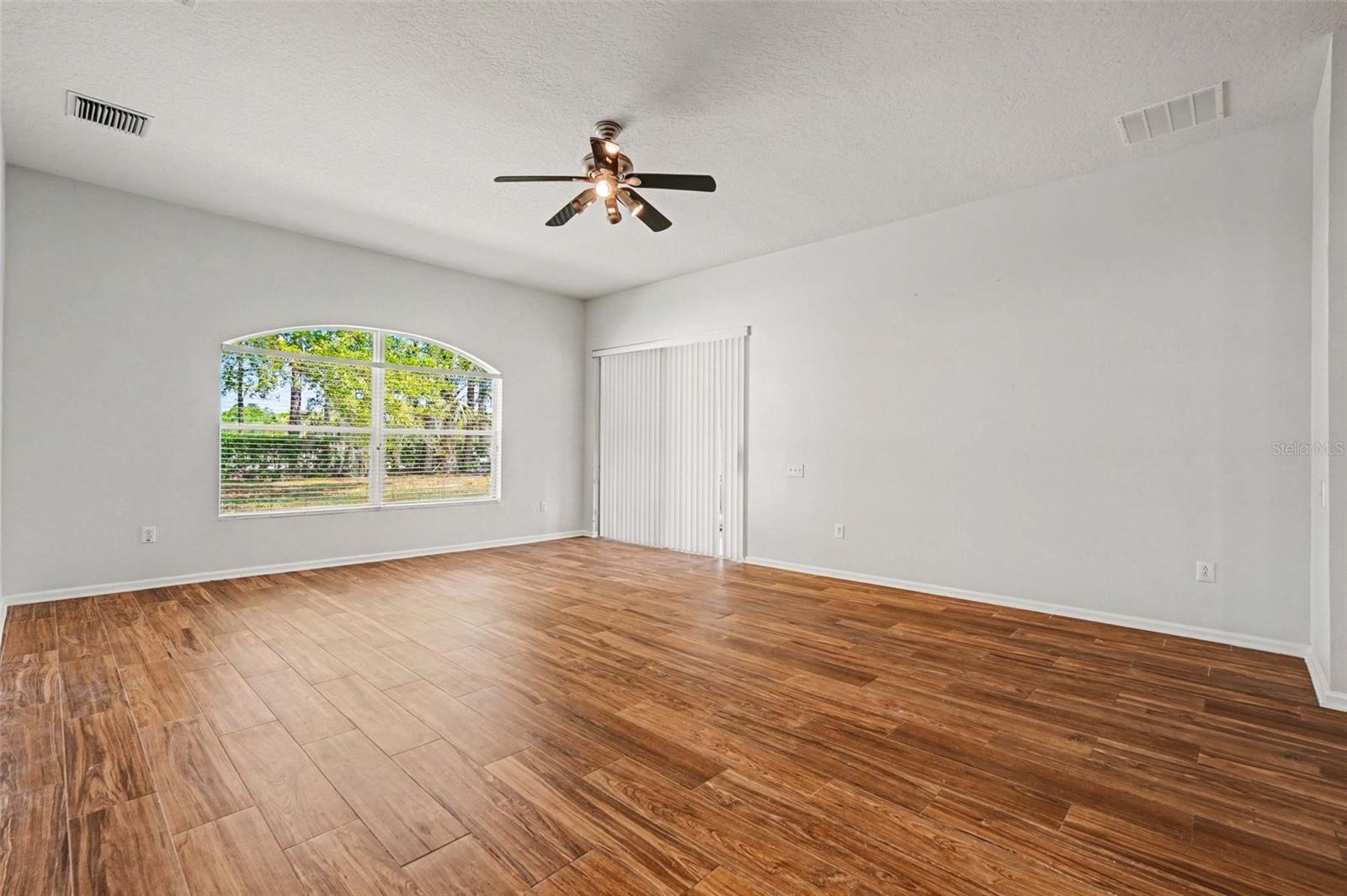 PINE GLEN - Residential