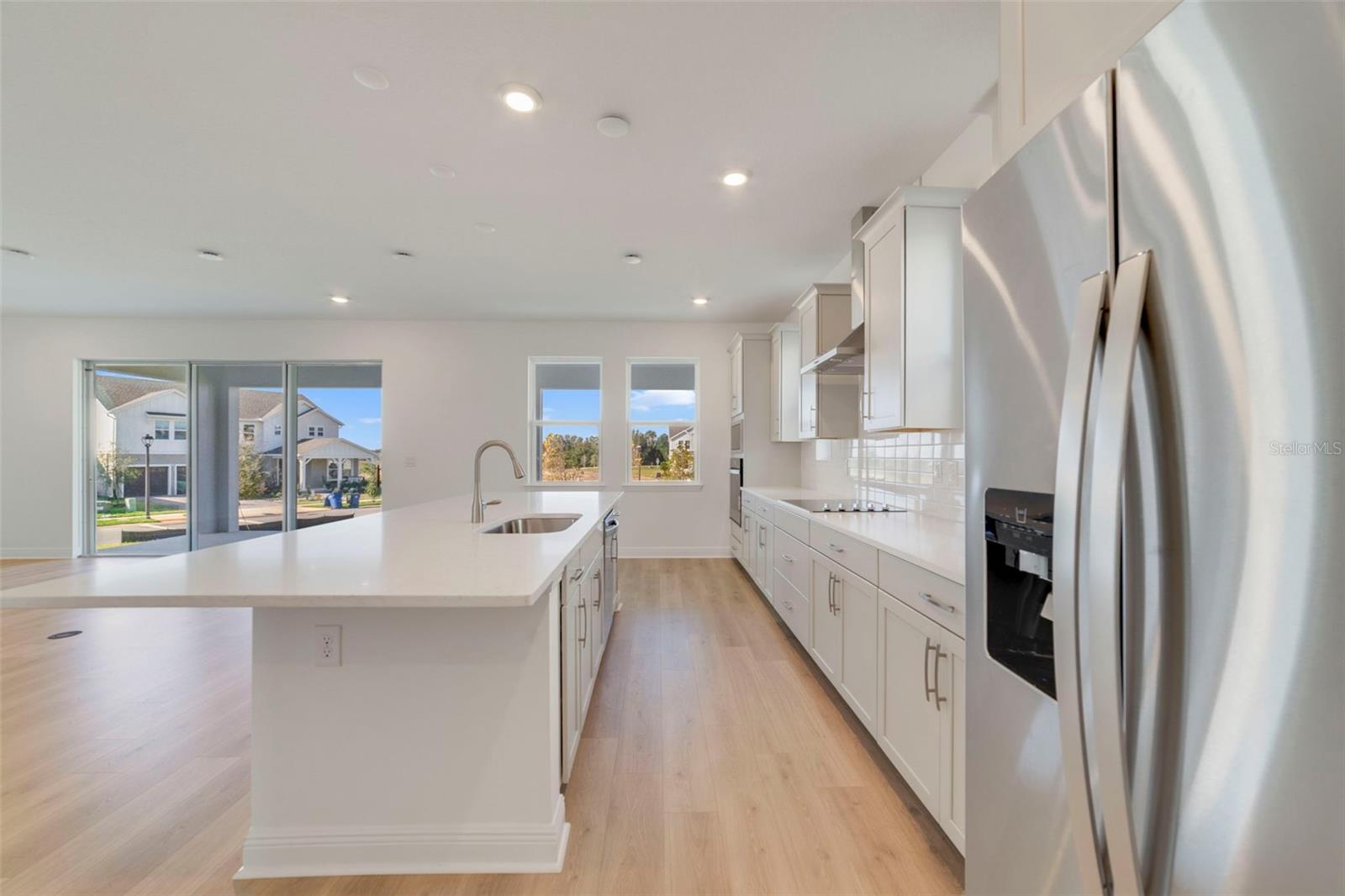 447 VENETO CIRCLE