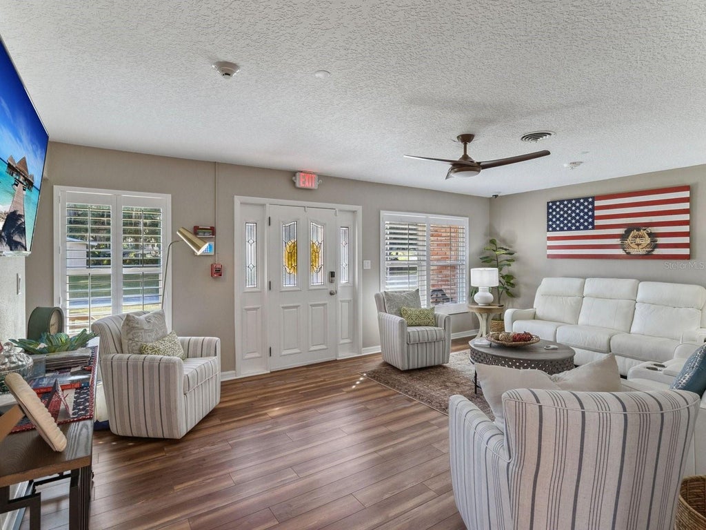 Photo of Fruitland Park, FL 34731 (MLS # G5118486)