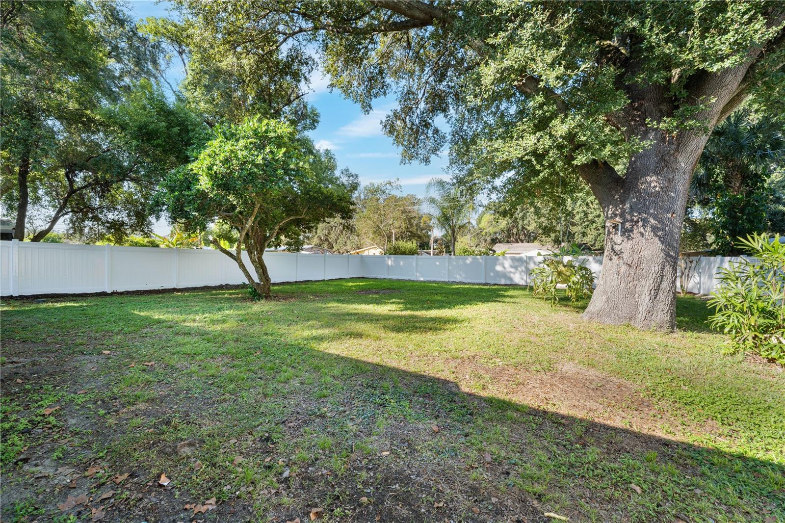 BURCHSHIRE - Residential