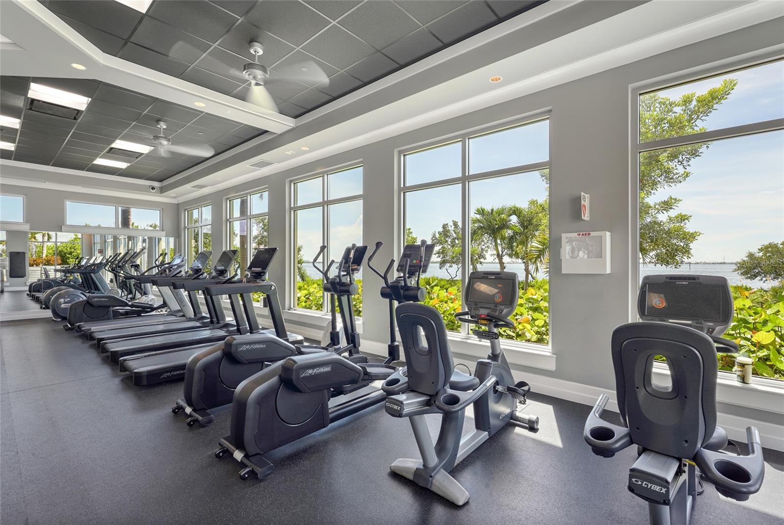 EDGEWATER WALK ON HARBOUR ISLE 5-36 - Residential