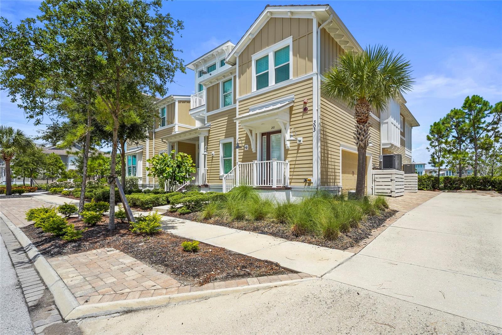 EDGEWATER WALK ON HARBOUR ISLE 5-36 - Residential