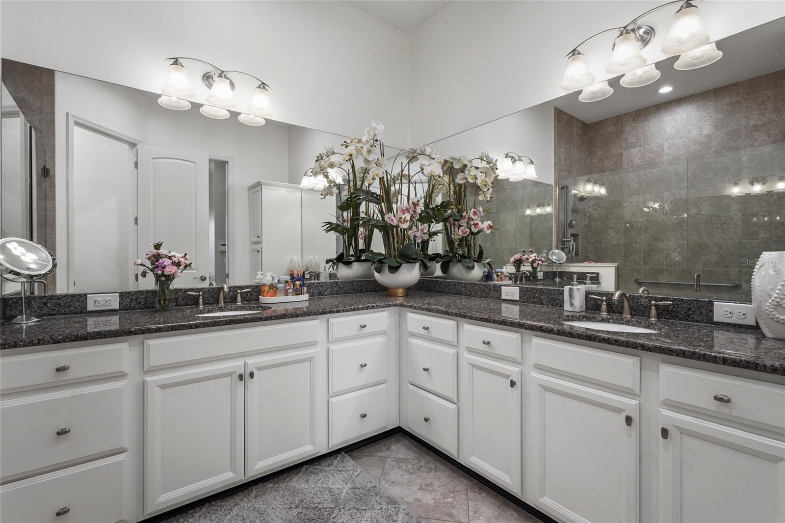 EDGEWATER WALK ON HARBOUR ISLE 5-36 - Residential