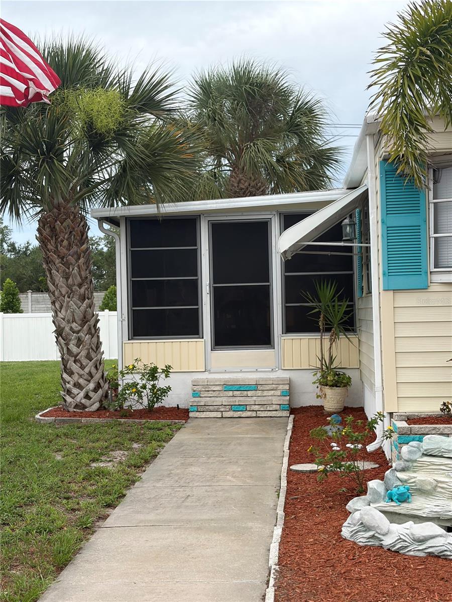 723 ROMA ROAD