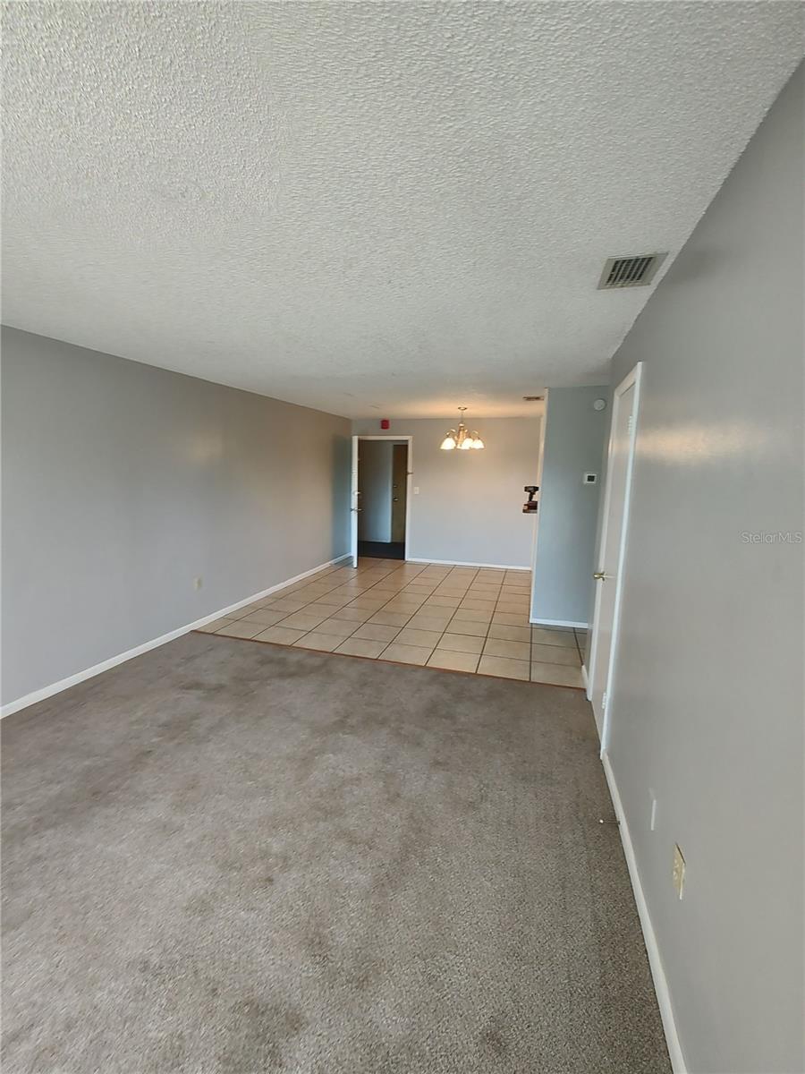 COUNTRY CLUB HEIGHTS 4TH ADD - Residential Lease