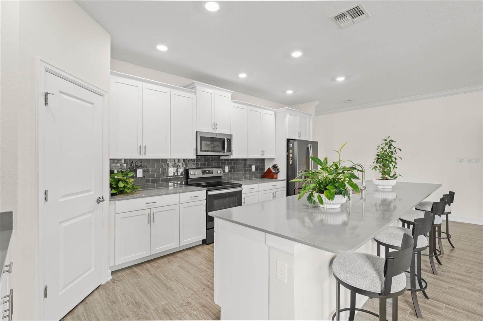 STOREY PK-PH 5 - Residential