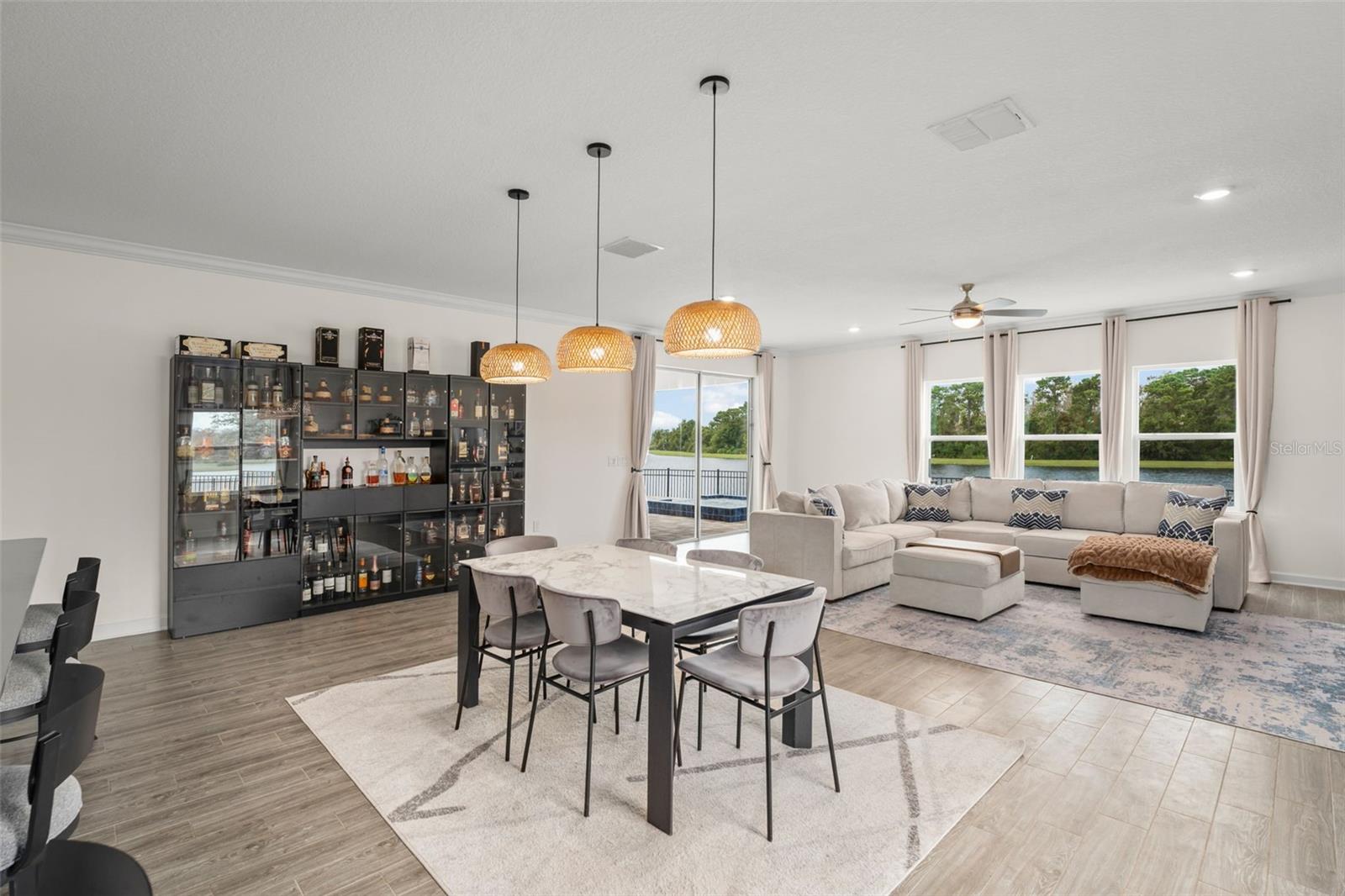 STOREY PK-PH 5 - Residential