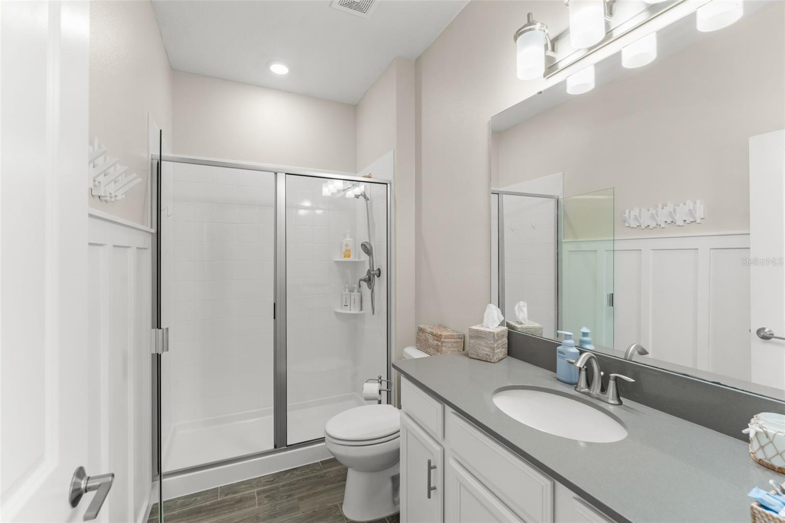 STOREY PK-PH 5 - Residential