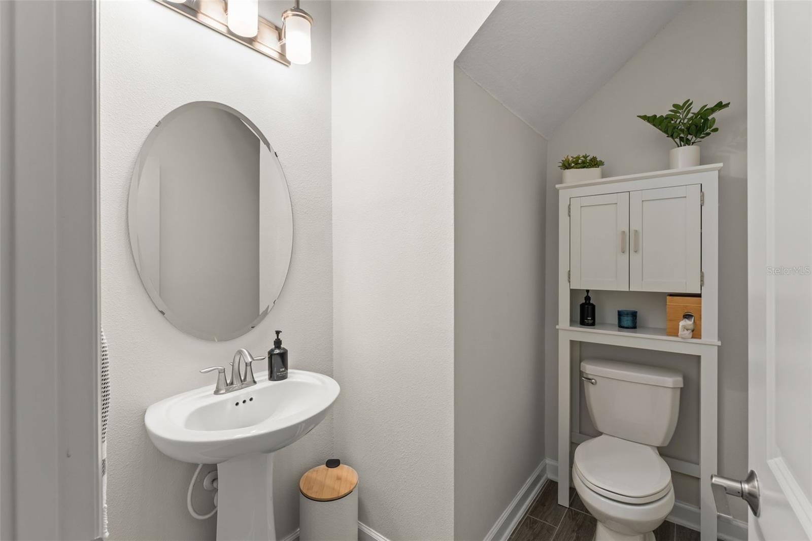 STOREY PK-PH 5 - Residential