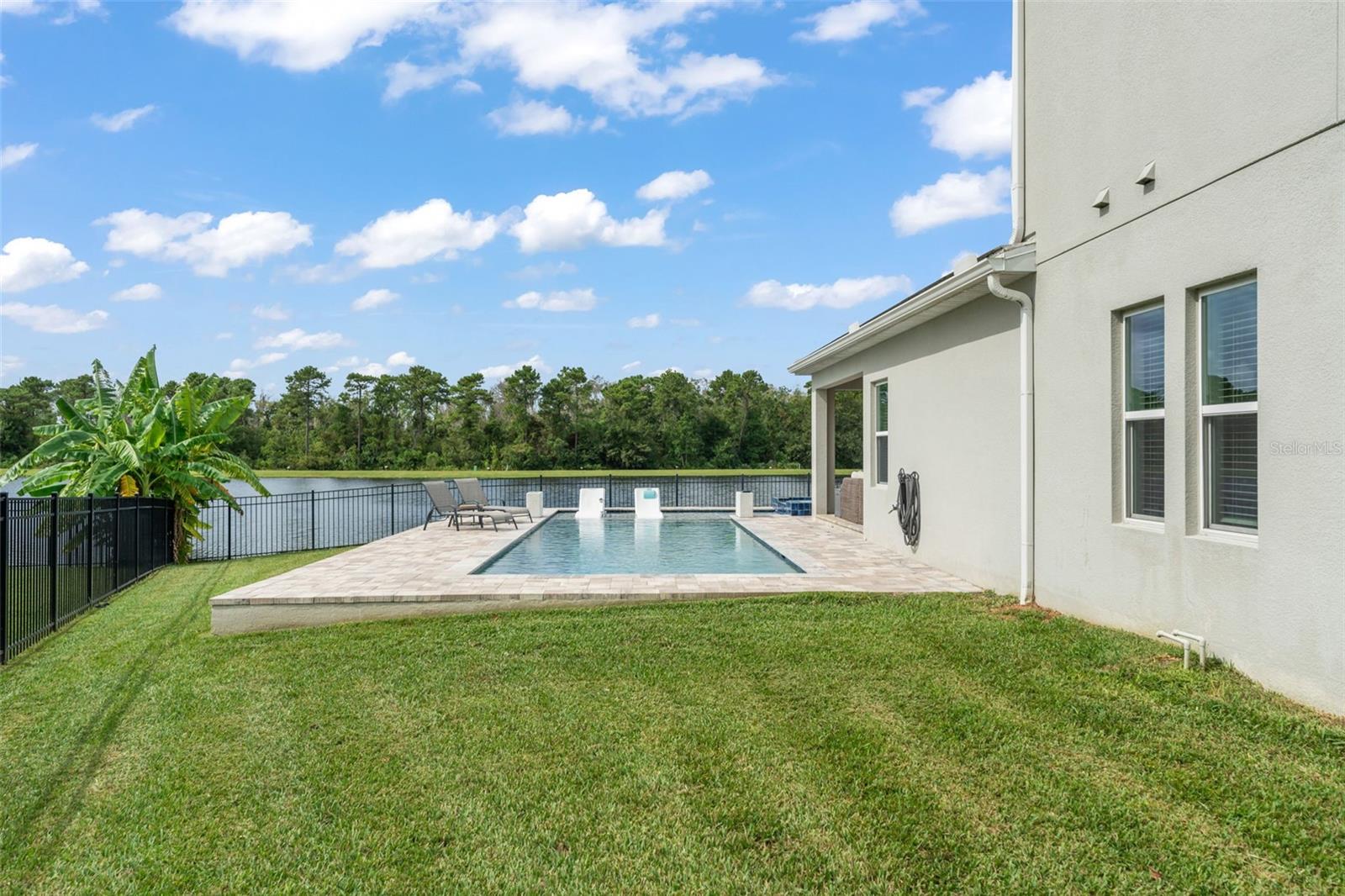 STOREY PK-PH 5 - Residential