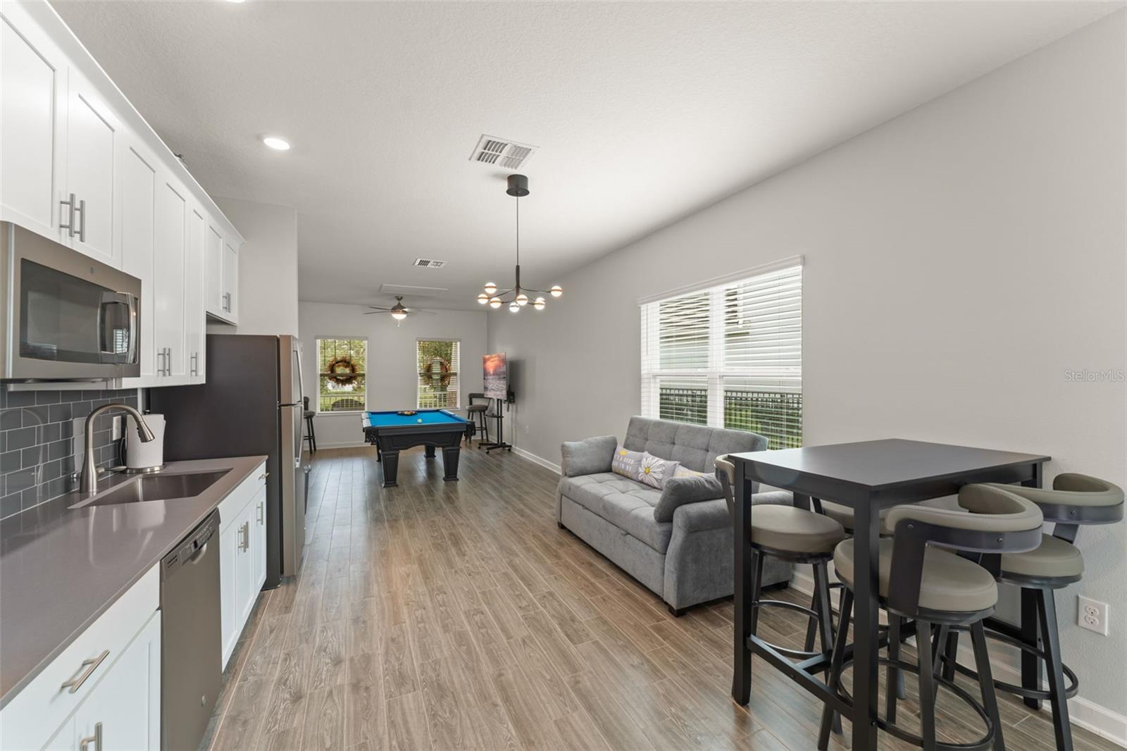 STOREY PK-PH 5 - Residential