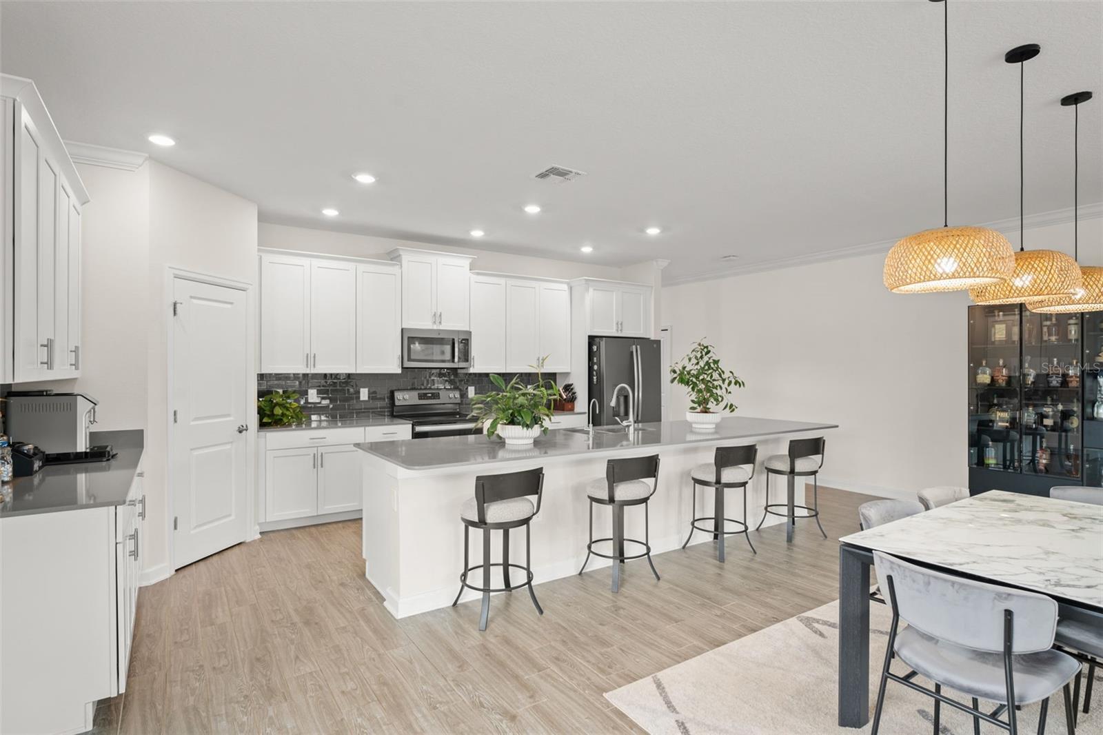 STOREY PK-PH 5 - Residential