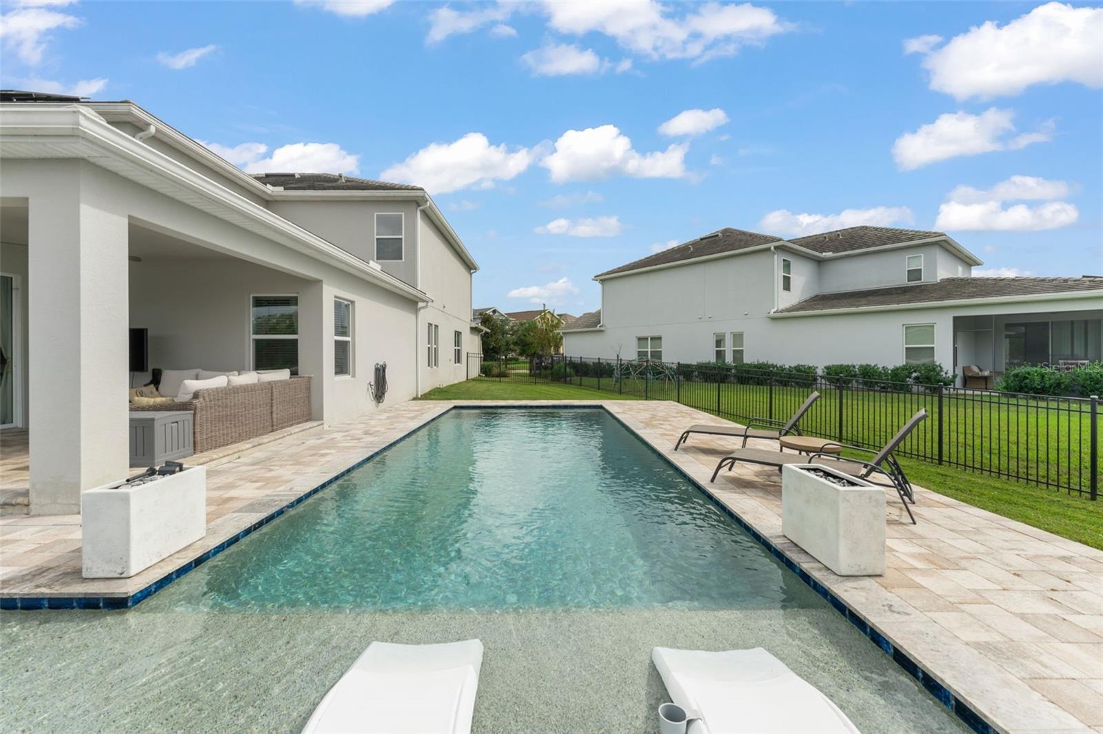 STOREY PK-PH 5 - Residential