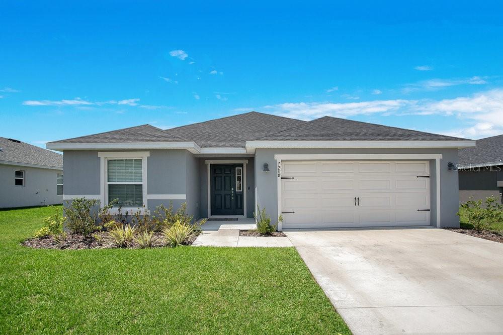 Welcome to your new Home! This Like new (2021 build) Beautiful 3 Bedroom / 2 bath home located in the sought after gated community of Hunter’s Crossing in North Lakeland! This home is ready for you to make your own. Step inside and you will find vaulted ceilings, spacious rooms and more! The large Bonus room has a beautiful Barn door so it can serve as a 4th Bedroom/Office/Playroom and more! The open floor plan is very flexible with a open concept Kitchen/Living Room/Dining Room. A lot of space for everyone. The over-sized master Bedroom is topped off with a beautiful ensuite master bath with a relaxing tub, walk-in shower, dual sinks, and a huge walk in closet. An open patio is the perfect spot for relaxing, grilling or entertaining! This established neighborhood in a great location close to Mall & shopping areas, hospitals, restaurants, golfing, & schools, & easy access to I-4 for convenient commute to Orlando or Tampa (30 to 40 minutes) & beautiful Downtown Lakeland! Schedule your showing today before it is too late!
Buyer and Buyers agent to verify all listing info for accuracy.