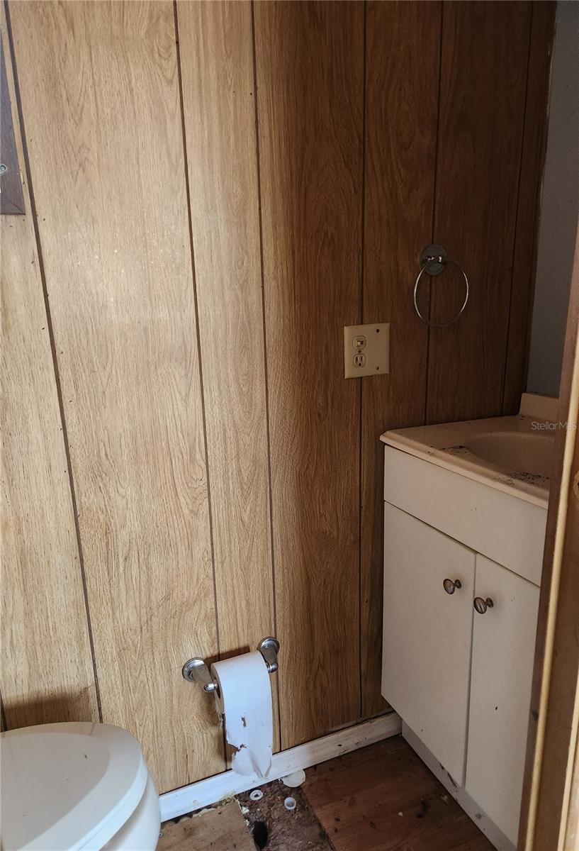 EL JOBEAN WARD 01 - Residential