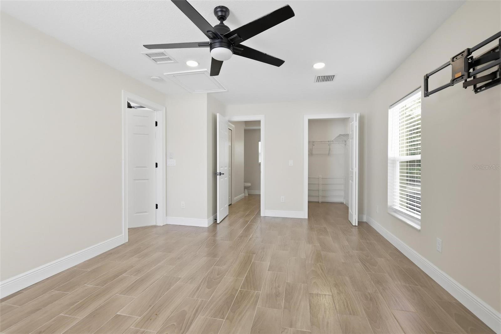 ST JOHNS RIVER ESTATES UNIT 03 - Residential