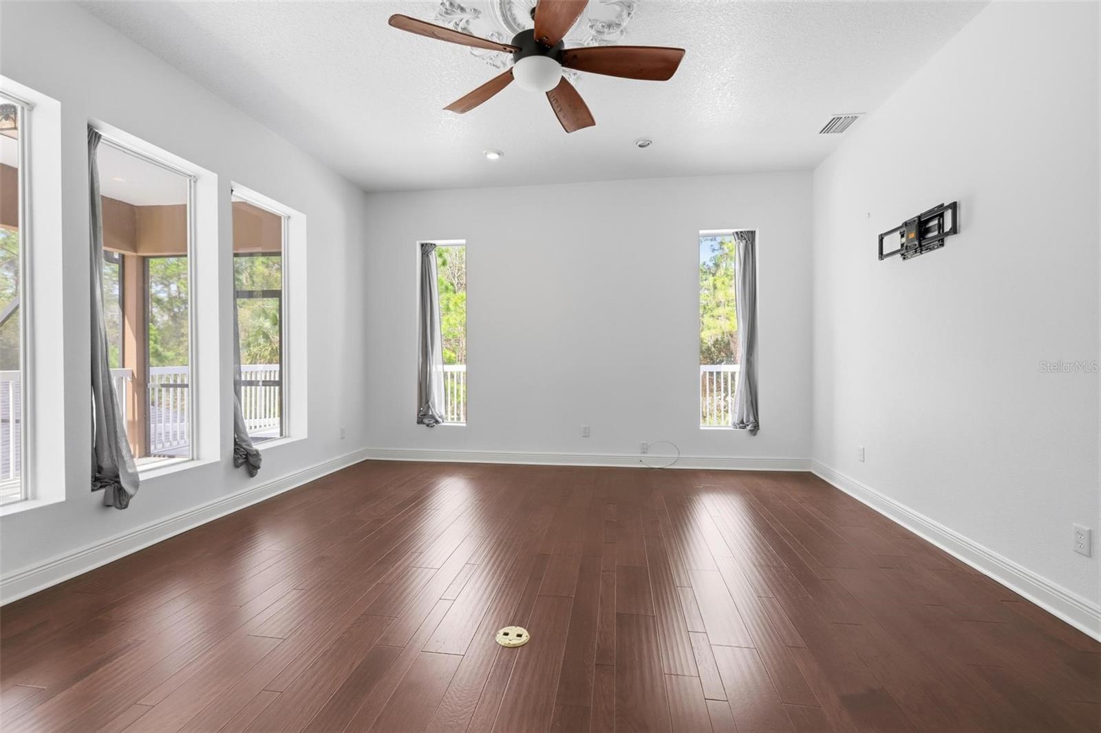 ST JOHNS RIVER ESTATES UNIT 03 - Residential