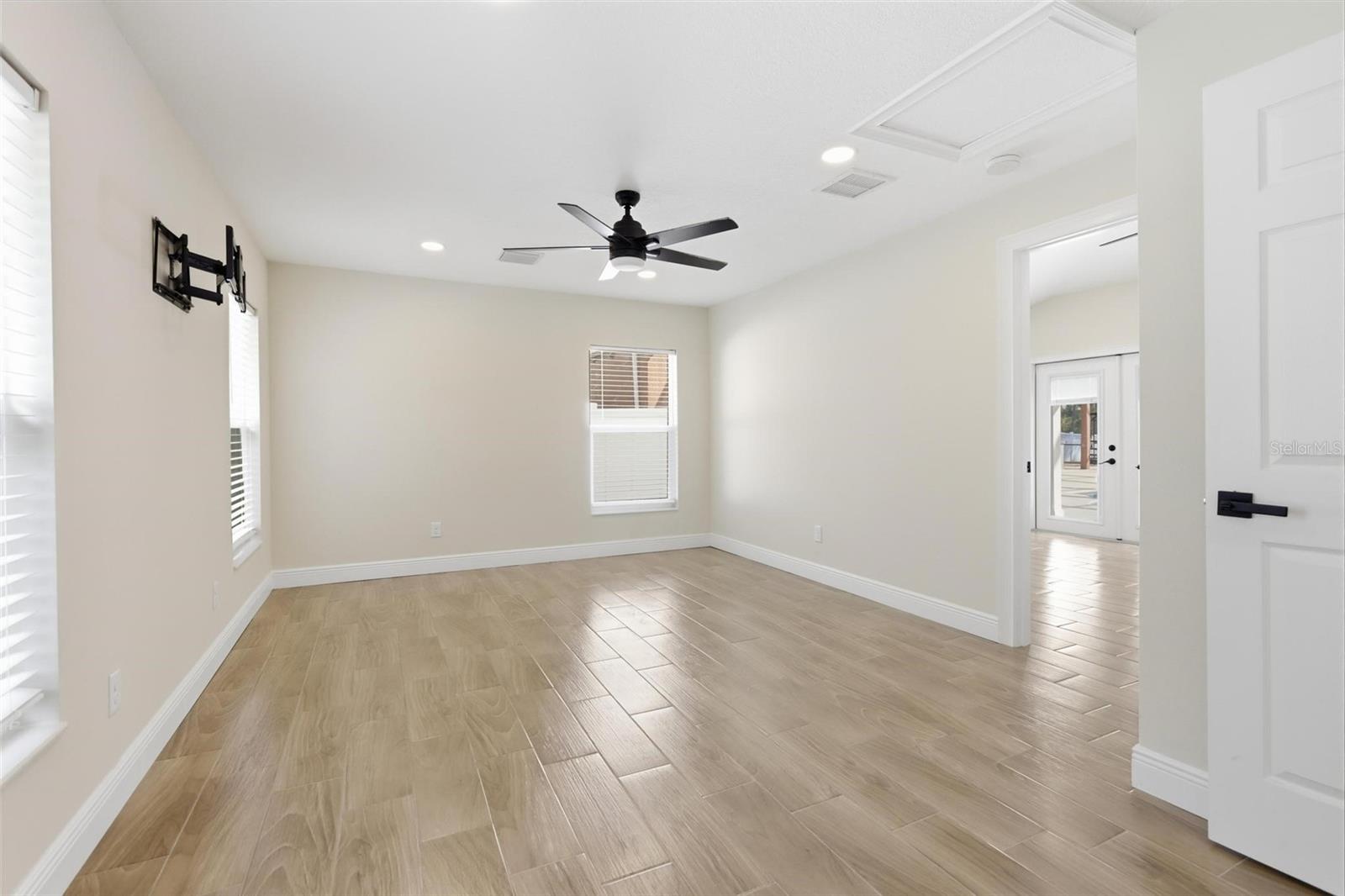 ST JOHNS RIVER ESTATES UNIT 03 - Residential