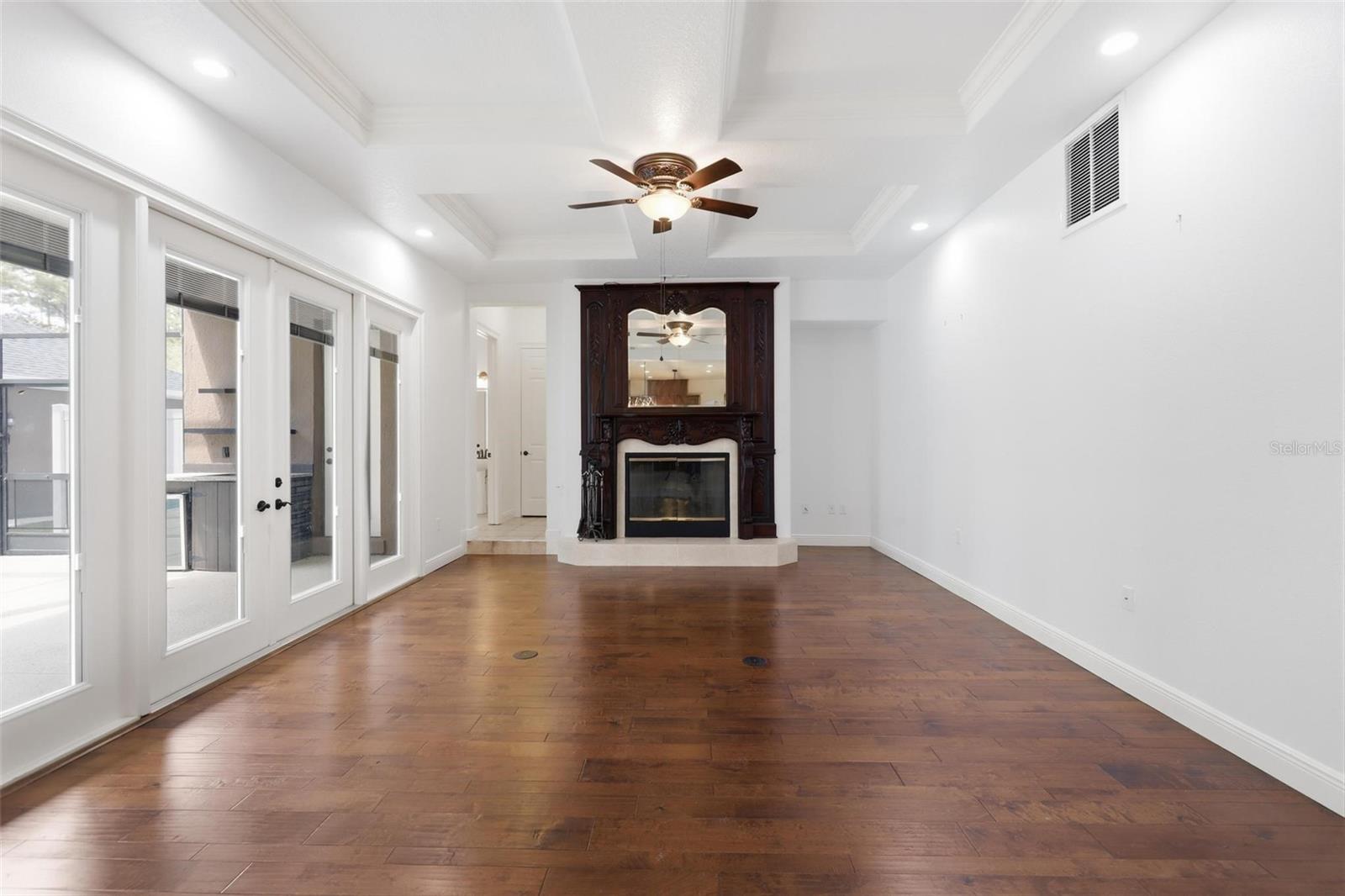 ST JOHNS RIVER ESTATES UNIT 03 - Residential