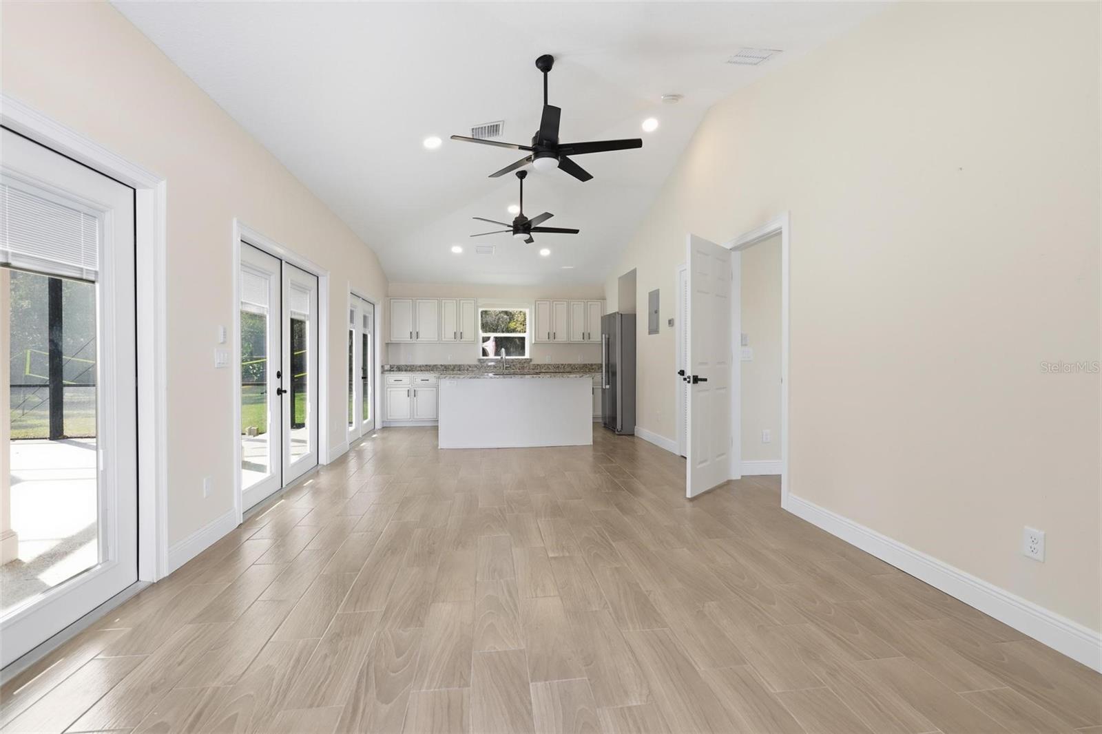 ST JOHNS RIVER ESTATES UNIT 03 - Residential