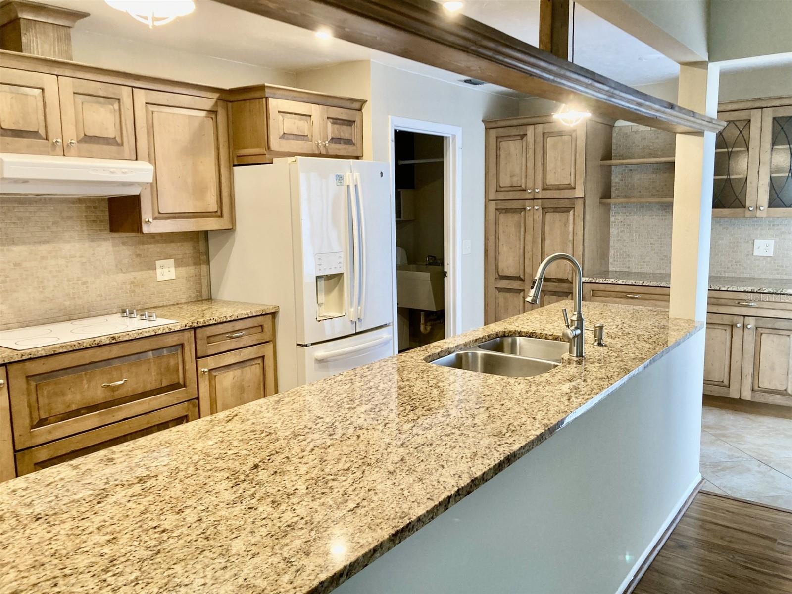 VILLAGE GREEN OF BRADENTON SEC 8 - Residential