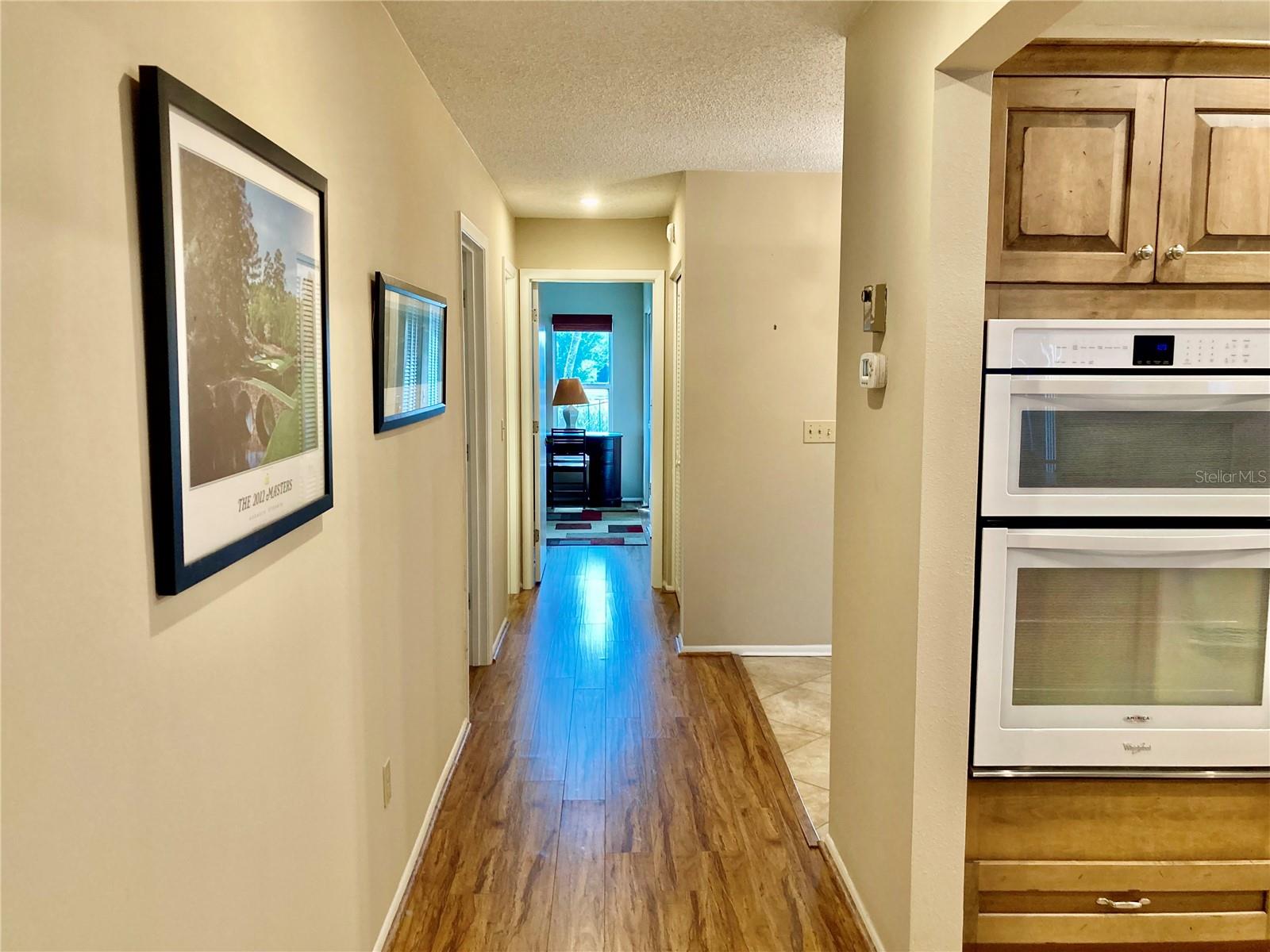 VILLAGE GREEN OF BRADENTON SEC 8 - Residential