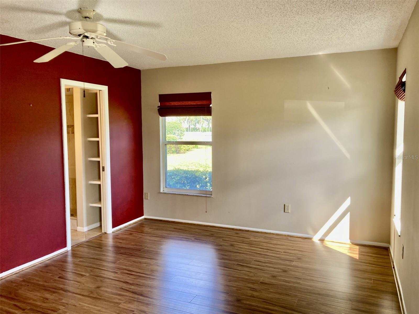 VILLAGE GREEN OF BRADENTON SEC 8 - Residential