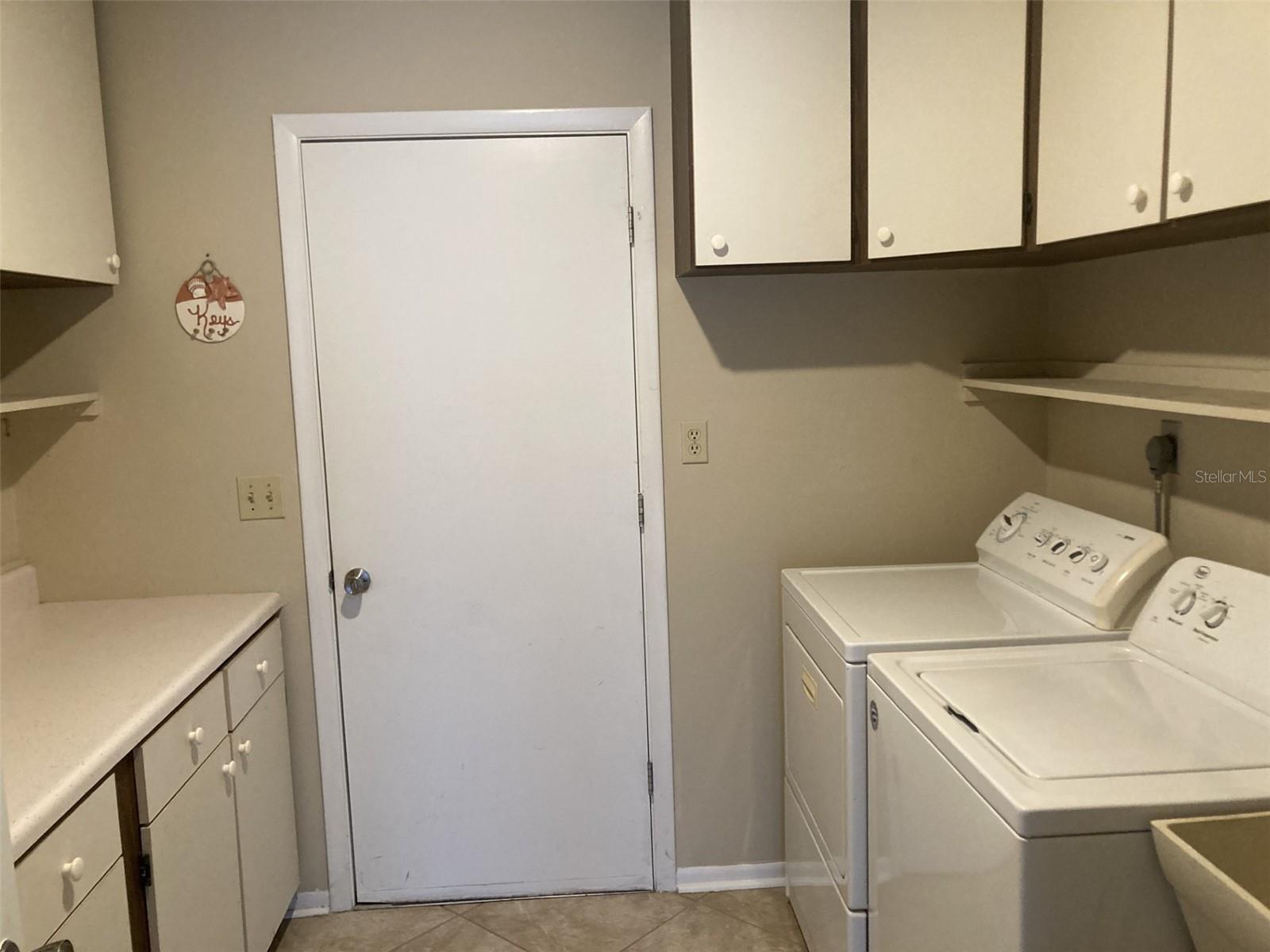 VILLAGE GREEN OF BRADENTON SEC 8 - Residential