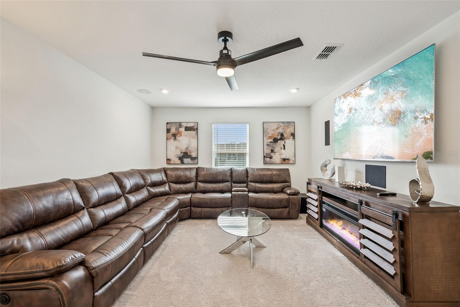 ADDISON LANDING - Residential