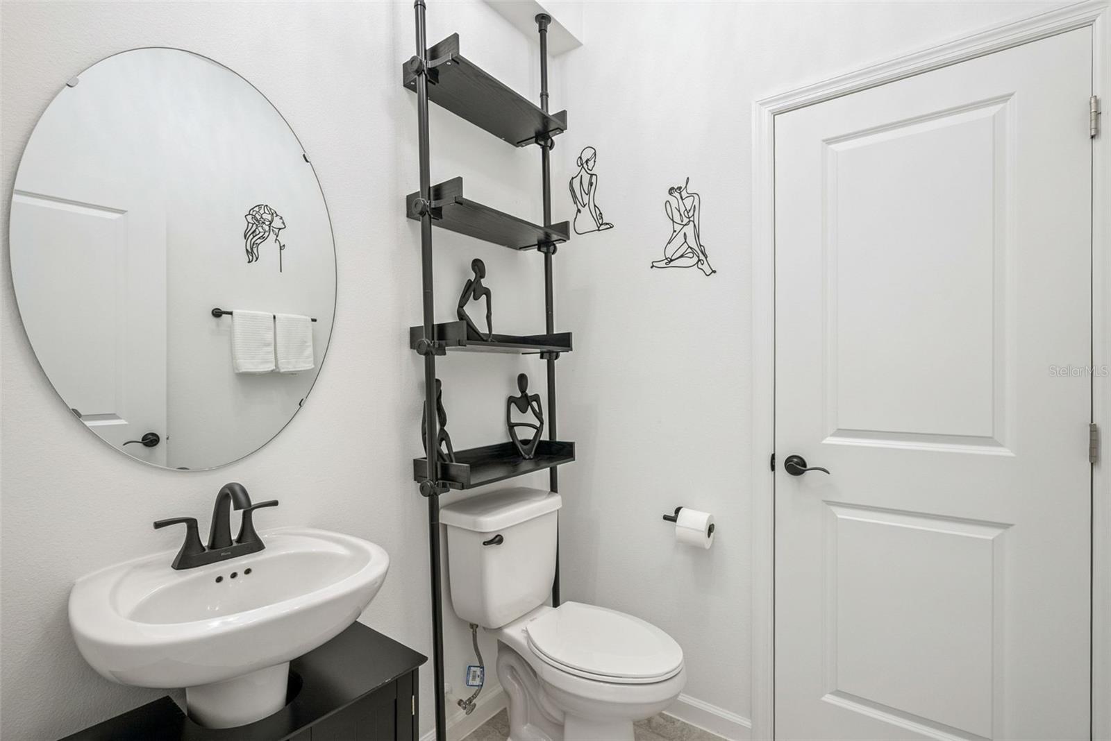 ADDISON LANDING - Residential