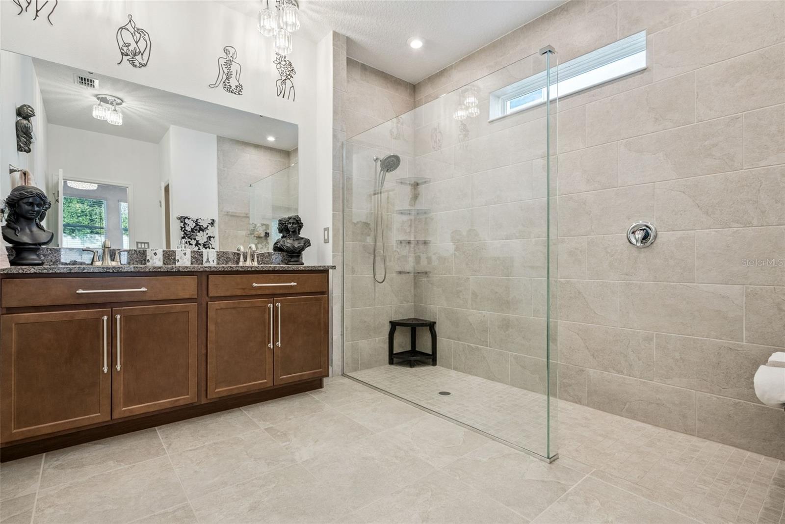 ADDISON LANDING - Residential