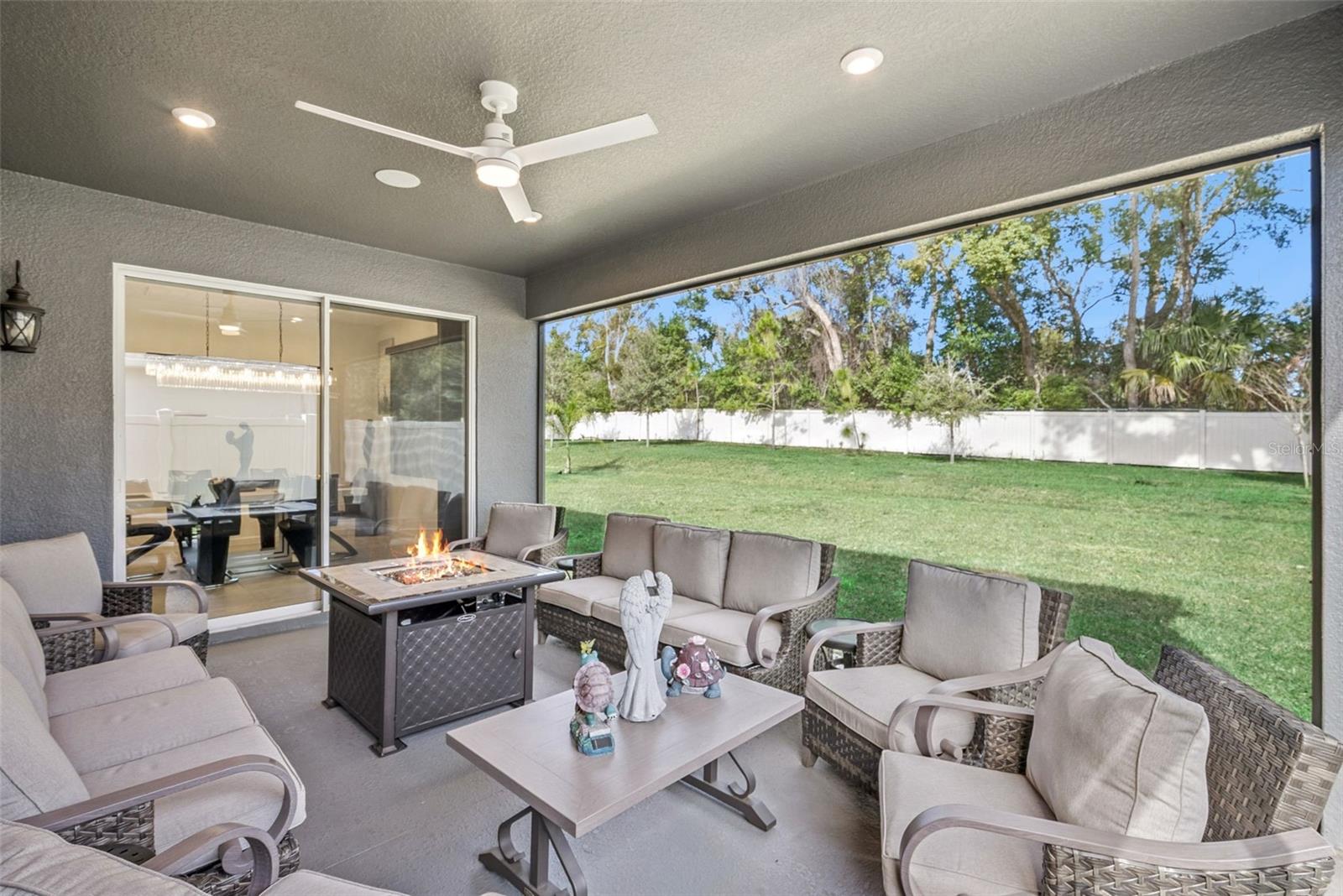 ADDISON LANDING - Residential