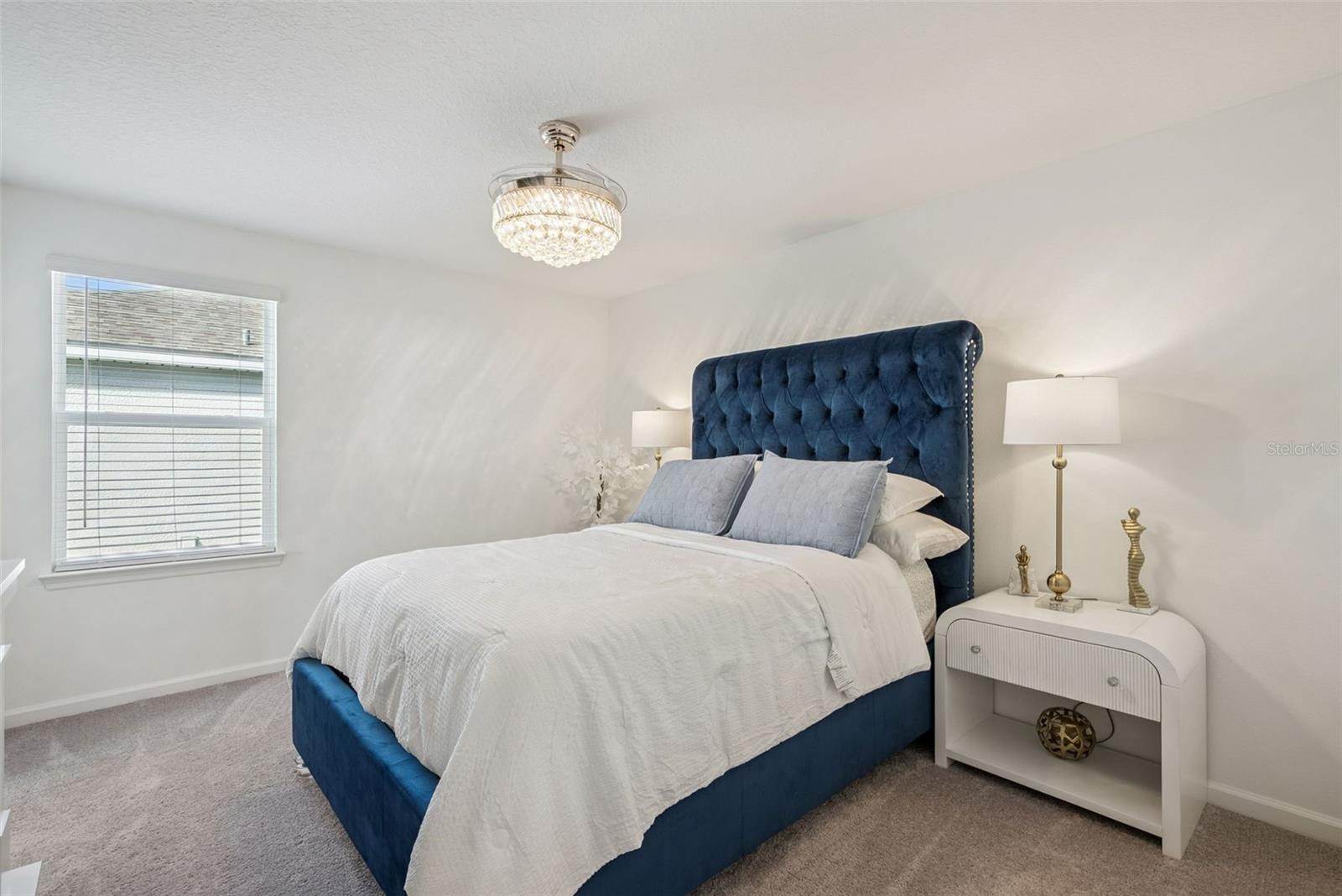 ADDISON LANDING - Residential