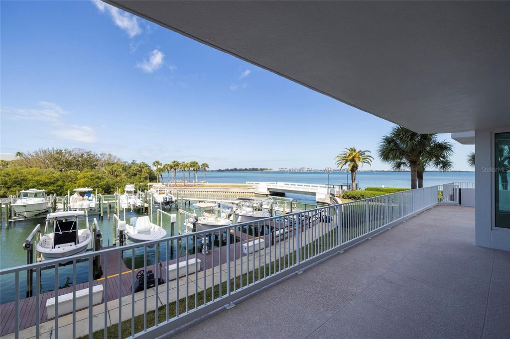 Photo of 2 Seaside Lane #103, Belleair, FL 33756 (MLS # TB8456311)