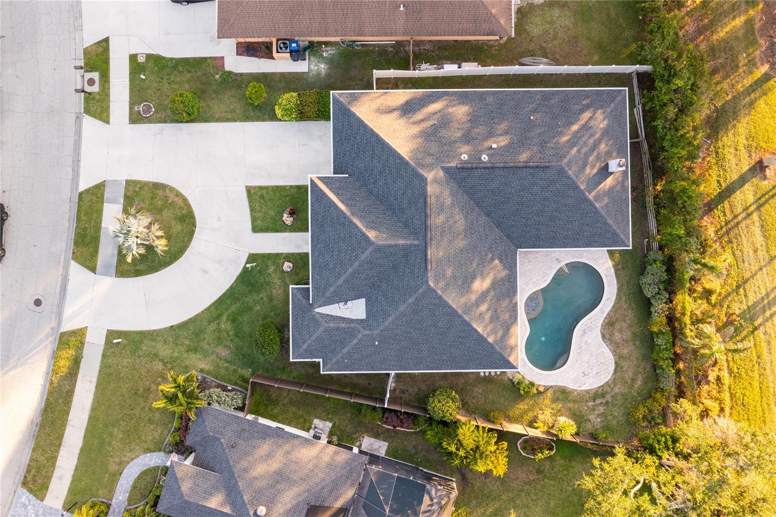 BAY OAKS ESTATES - Residential