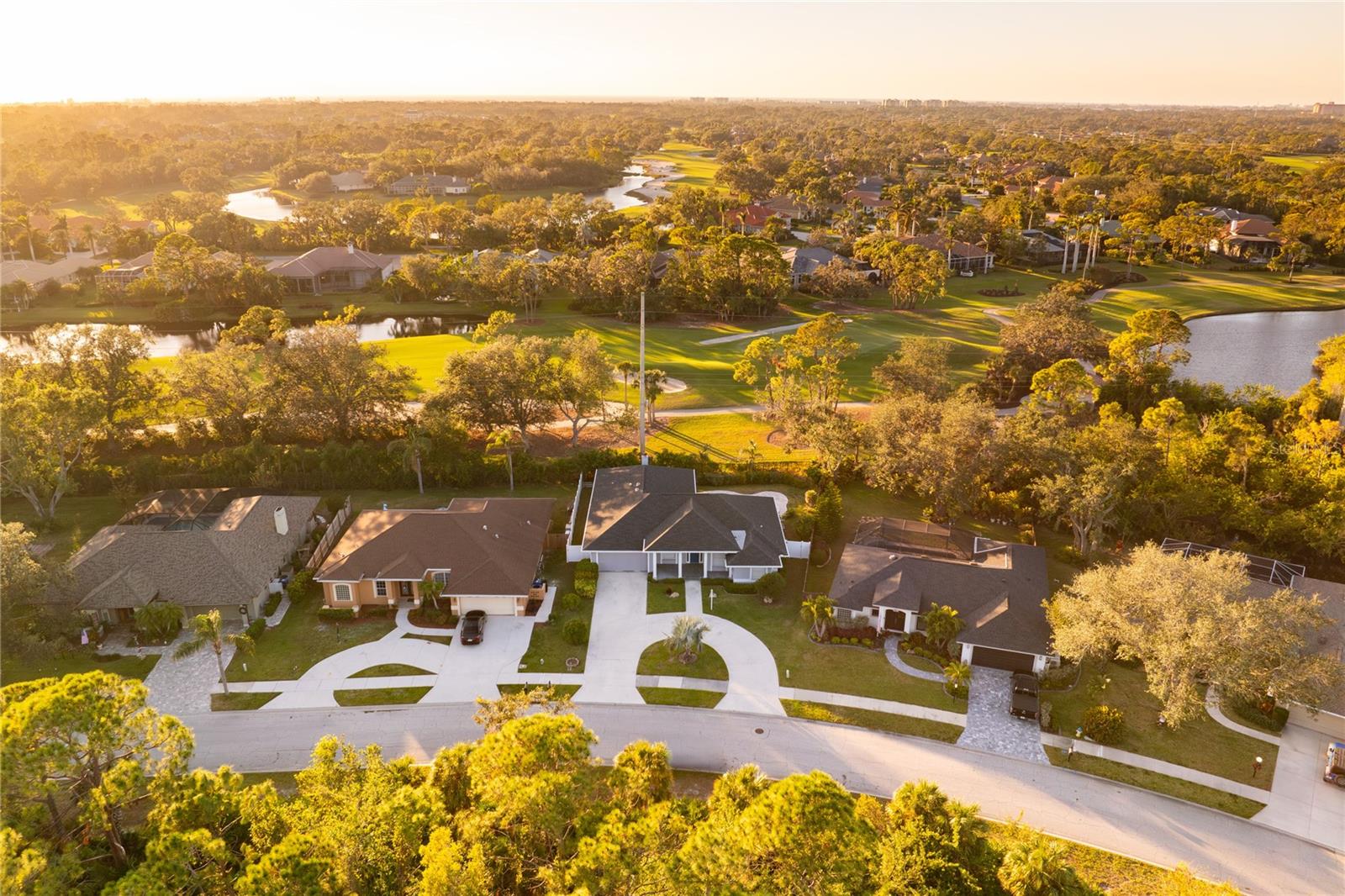 BAY OAKS ESTATES - Residential