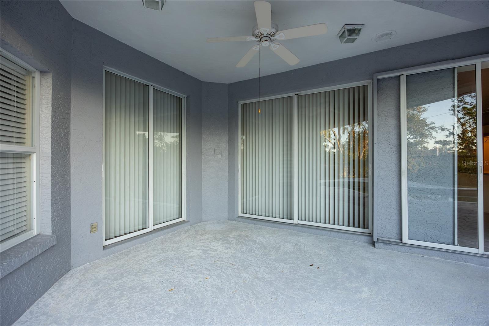 BAY OAKS ESTATES - Residential
